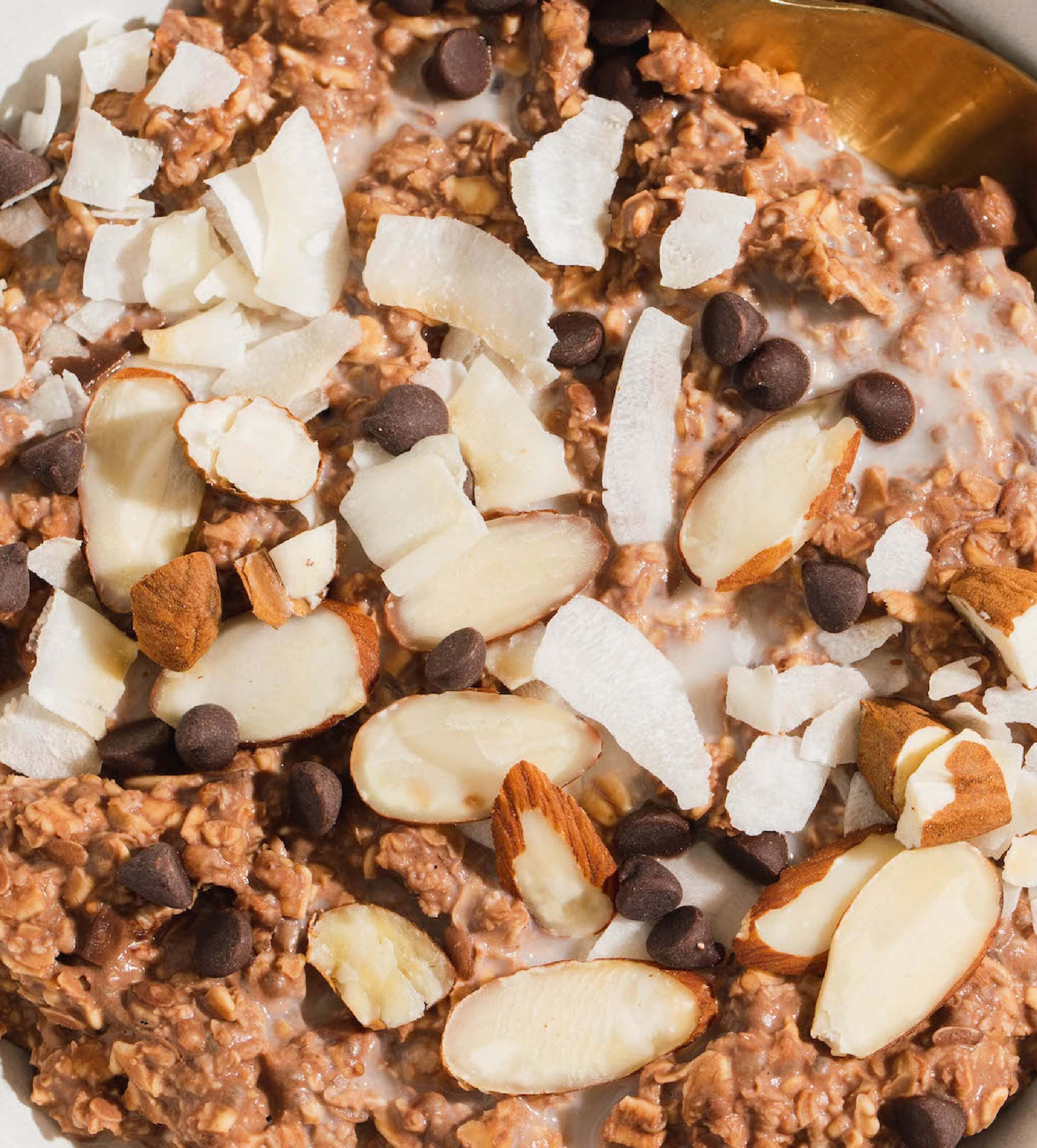 Dark Chocolate Chunk Superfood Oat Cup with Prebiotic Fiber - Image 4